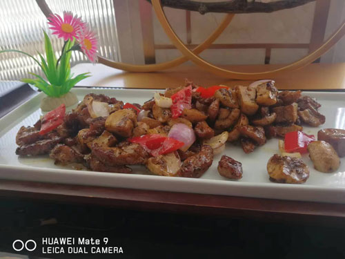 黑(hēi)椒牛柳粒